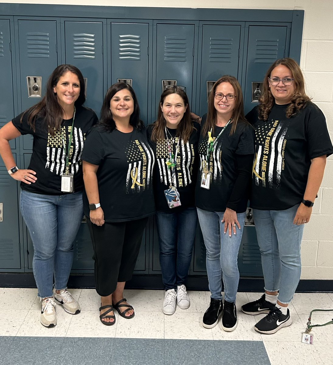 danielle_maher's tweet photo. Team N goes “GOLD” for pediatric cancer awareness @MESMSHorowitz @MrsLuczkowski @MrsCarey8 https://t.co/IiP1oYPobM