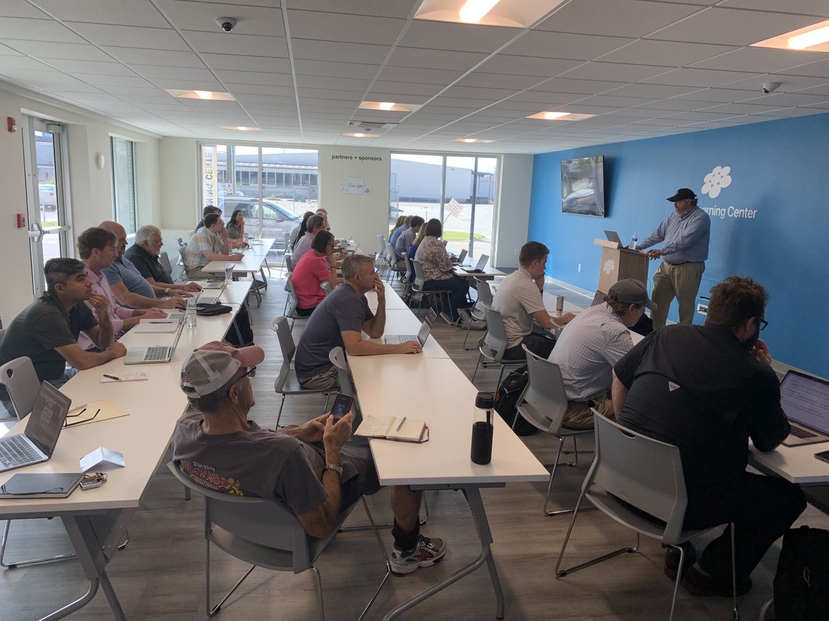 A very engaging and informative first class this morning in the new CDC Learning Center! Thank you to everyone who joined us to learn more about ChatGPT. We have 3 more classes in the AI series coming up, so register now to advance your AI skills: charlestondigitalcorridor.com/events/