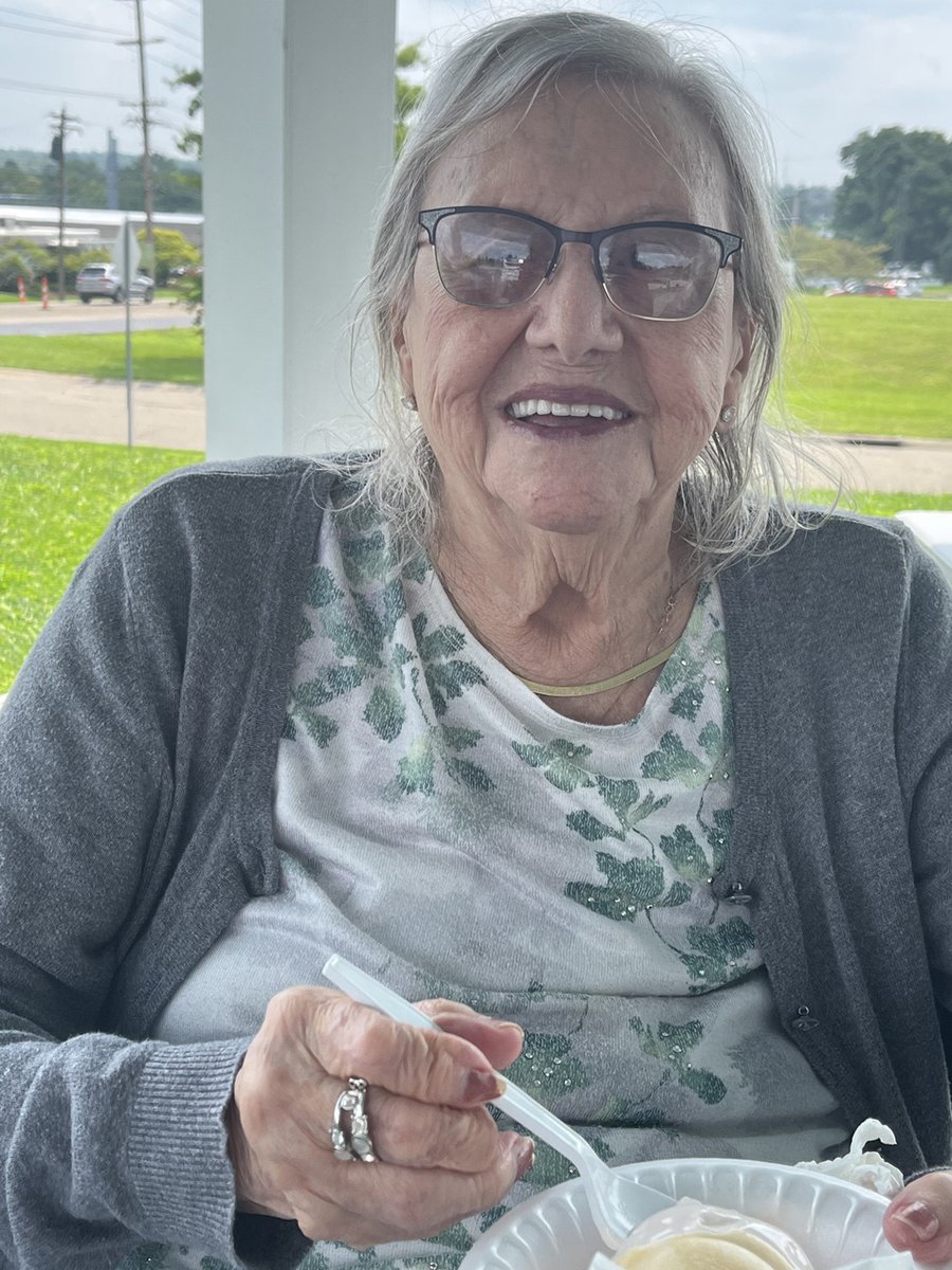 GatewaySprings's tweet photo. I scream, you scream, we all scream for ICE CREAM 🍨!! Our residents visited The Dip and had to try the new monthly flavors. The strawberry sundae was the overall favorite ❤️! What is your favorite ice cream flavor? #IceCream #summerfun #Hamilton #TrilogyLiving #SeniorLiving https://t.co/4Y54UKXh8c