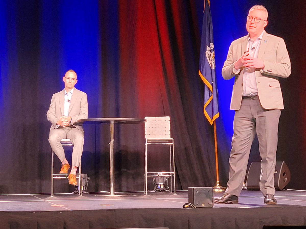 Super job by <a href="/NAEMSP/">NAEMSP</a> EMS physicians (Drs. Jason McMullen and Woods Curry) presenting keynote address at <a href="/EMSWorldOFCL/">EMS World</a> on topic of handling on scene cardiac arrest at football and other athletic events! <a href="/UCEmergencyEMS/">UC Division of EMS</a> <a href="/nmrs244/">Jason McMullan</a>