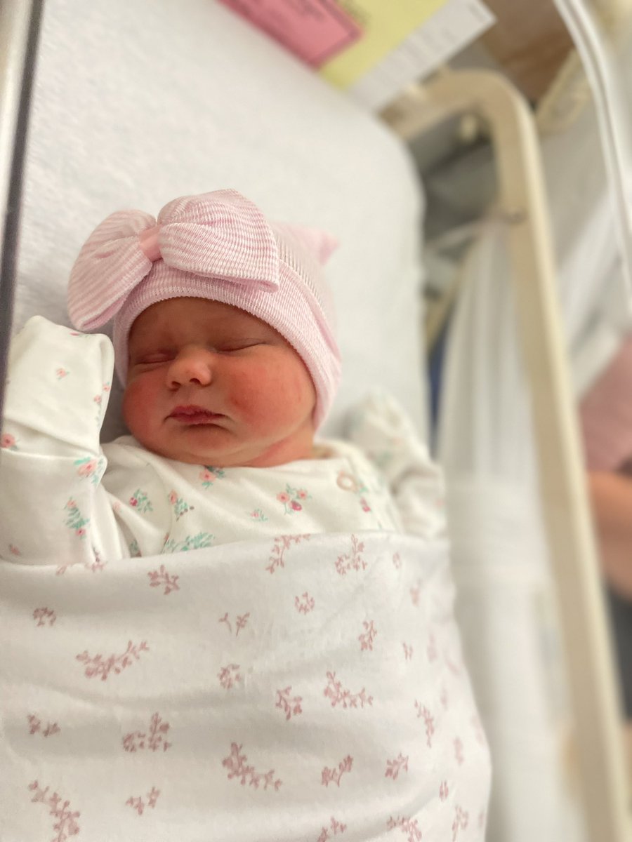 jaydoyle95's tweet photo. Maisie Anna Doyle 
Born 19.09.23 at 14:39
Weighing 7lb 5oz &amp; 54cm long 🩷

I am so proud of Gemma she is the strongest most amazing woman I know having you by my side and now knowing our family is complete. We are so proud of Freya, she will make the best big sister to Maisie 💗 https://t.co/sOdCFeSnBN