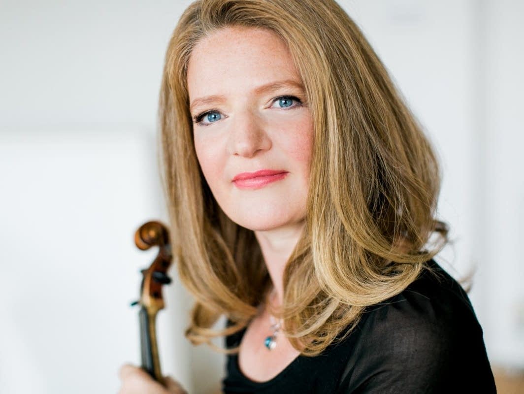 In Tune BBC Radio 3 (@bbcintune) on Twitter photo On In Tune today Sean Rafferty is joined by pianist Paul Lewis ahead of his concerts with <a href="/liverpoolphil/">Royal Liverpool Philharmonic</a> and violinist <a href="/RachPodger/">Rachel Podger</a> plays Bach in the studio on the eve of the start of her Artist in Focus Residency <a href="/KingsPlace/">Kings Place</a>
LISTEN: <a href="/BBCRadio3/">BBC Radio 3</a> <a href="/BBCSounds/">BBC Sounds</a> rb.gy/xdneu On In Tune today Sean Rafferty is joined by pianist Paul Lewis ahead of his concerts with <a href="/liverpoolphil/">Royal Liverpool Philharmonic</a> and violinist <a href="/RachPodger/">Rachel Podger</a> plays Bach in the studio on the eve of the start of her Artist in Focus Residency <a href="/KingsPlace/">Kings Place</a>
LISTEN: <a href="/BBCRadio3/">BBC Radio 3</a> <a href="/BBCSounds/">BBC Sounds</a> rb.gy/xdneu