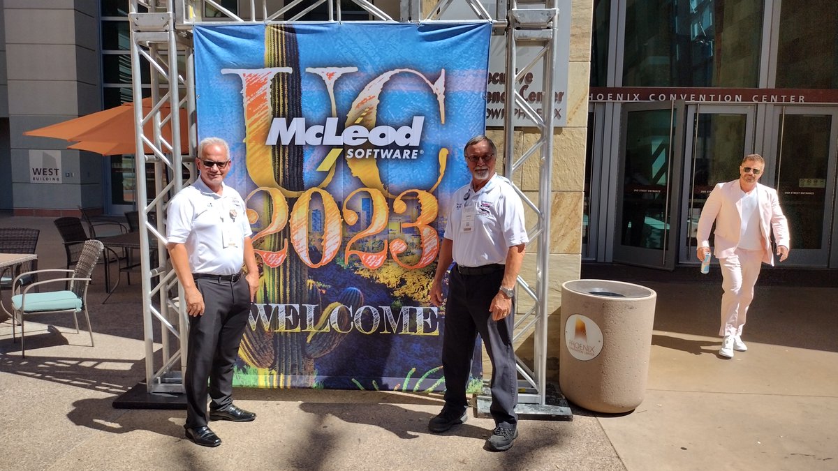 AmericaRoadTeam's tweet photo. Safety Sammy joined America's Road Team Captains James Moore, @Saia_Inc, and Bill West, @ABFtoday, at the @McLeodSoftware Conference in Phoenix, AZ to educate attendees about the America’s Road Team program. Thank you for having us!
cc: @VolvoTrucks @TRUCKINGdotORG https://t.co/Tqb1PcNPT7