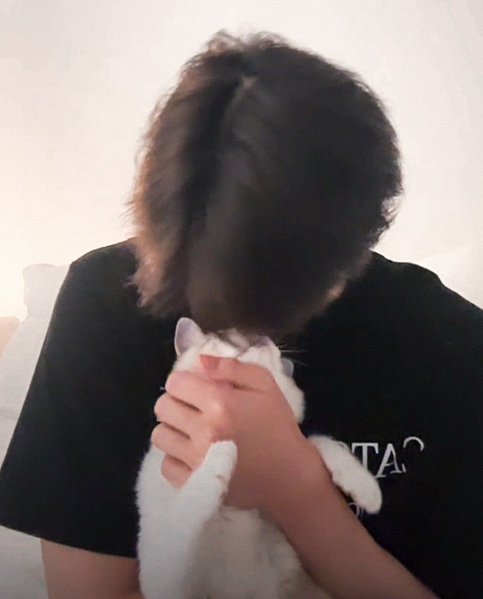 ทำงาน                                    เลี้ยงลูก