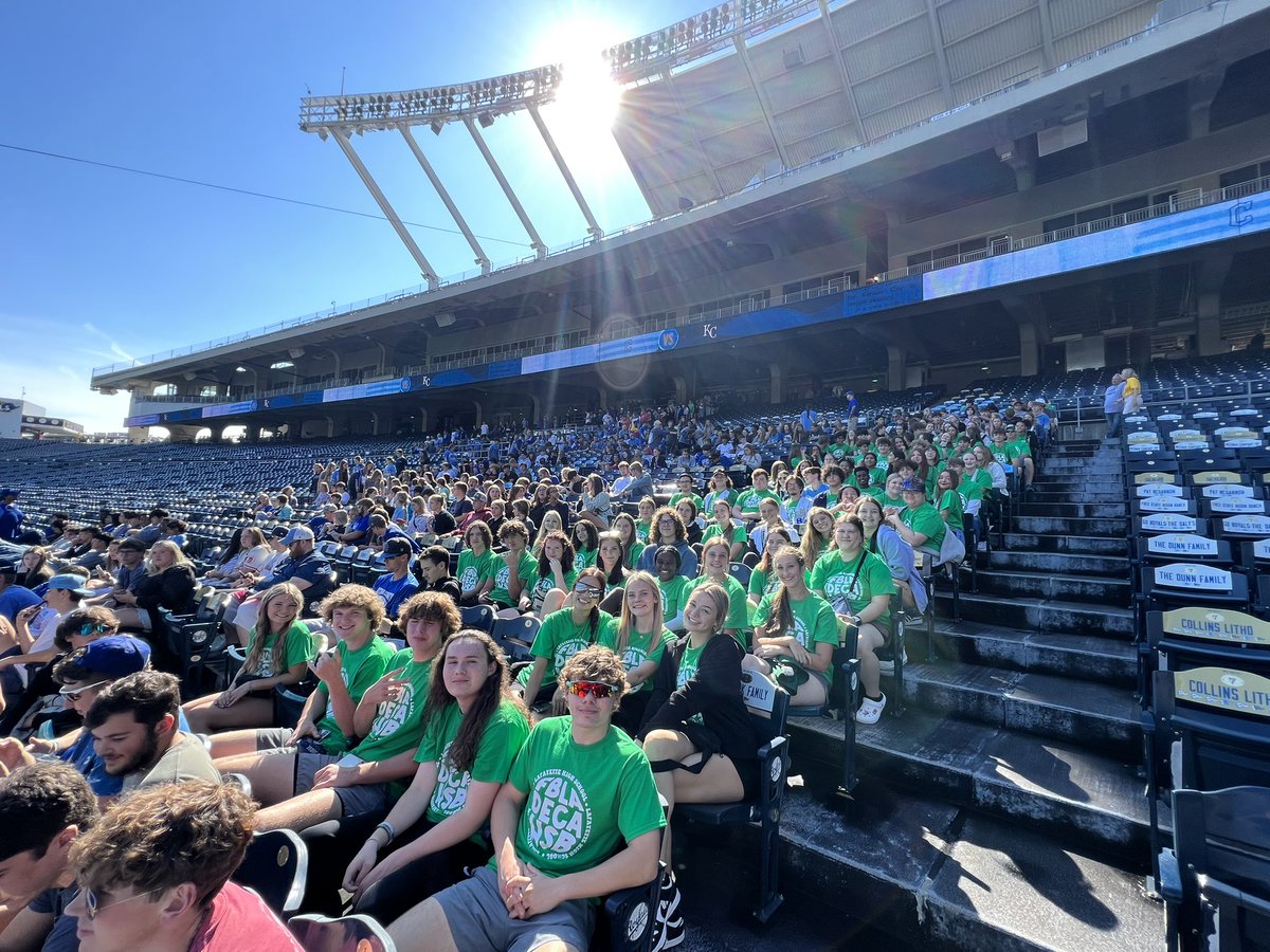 LHSIrish's tweet photo. Lafayette’s DECA and FBLA students @Royals Career Day at the K ☘️ https://t.co/xE5Cd26Hyj