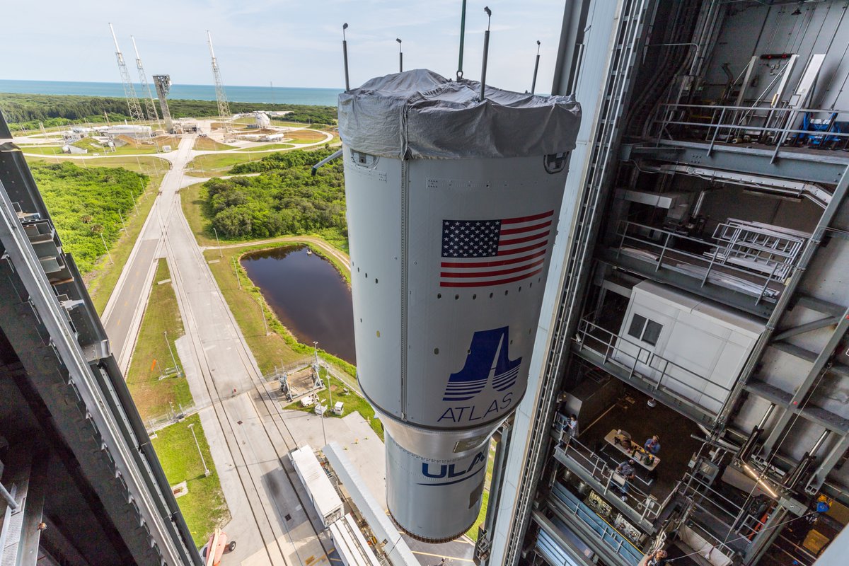 United Launch Alliance used the time-tested art of rocket stacking this week and completed the initial buildup of the #AtlasV 501 rocket that will launch @Amazon's #ProjectKuiper #Protoflight. Read all about the process in our latest blog: blog.ulalaunch.com/blog/protoflig…