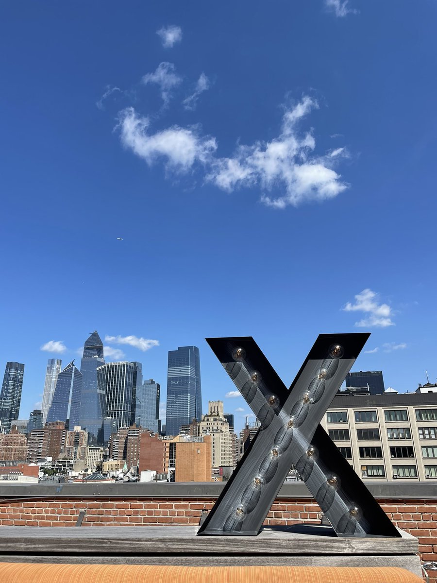 Linda Yaccarino tweet media