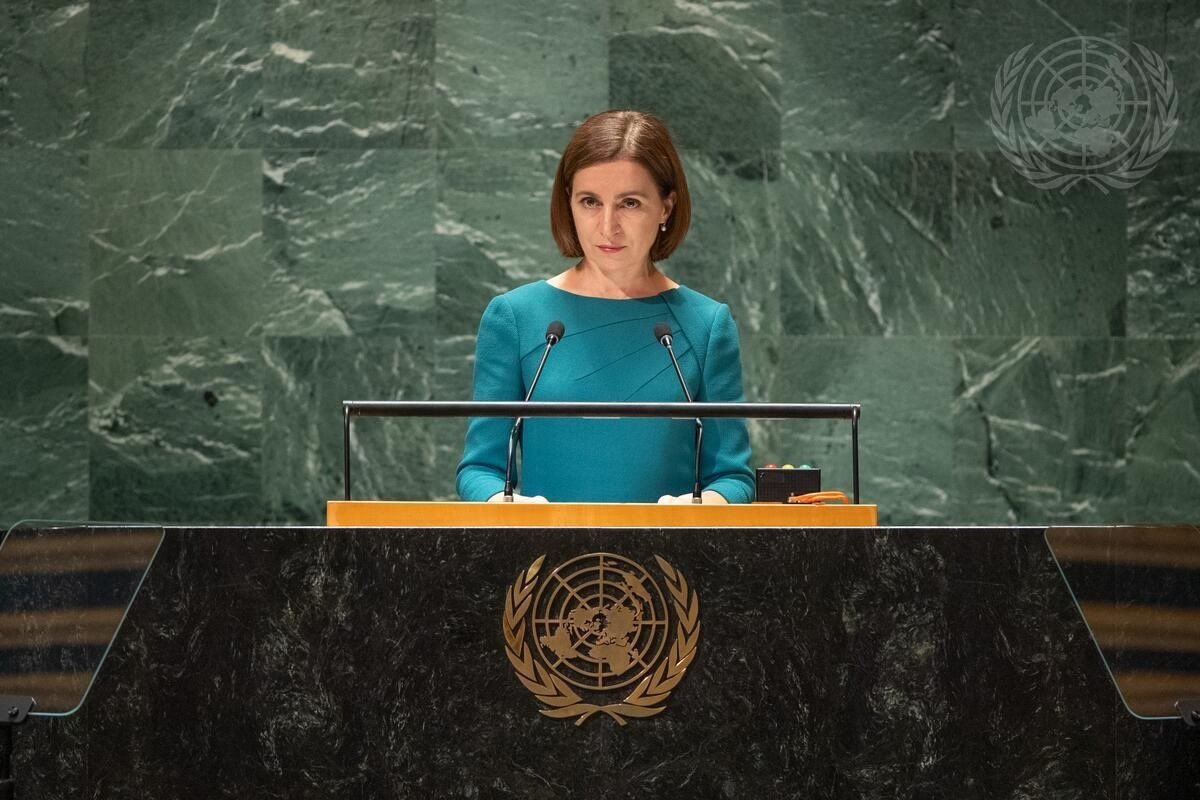 Spoke at #UNGA78: Moldova is at the forefront of the fight for democracy. Facing hybrid threats, we are holding the line. From the high rostrum of @UN today, I called on the free world to support us. Because the fight for democracy anywhere is the fight for democracy everywhere.