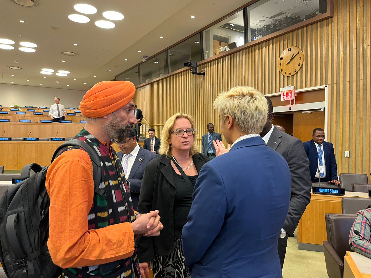 youngo_unfccc's tweet photo. 🌍 Urgent Call for Climate Justice: YOUNGO's intervention at #UNGA Climate Summit demands equitable Loss &amp; Damage finance, sustainable finance reform, and youth inclusion. Let's act now! 🌿 #ClimateAction #COP28UAE  #ClimateJustice https://t.co/i9gl88mcd6