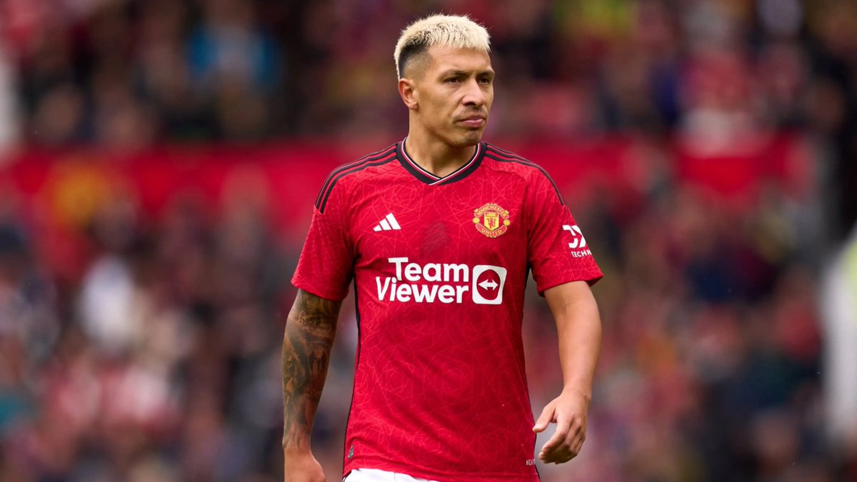 TheImmortalKop's tweet photo. Despite the result, no player committed more stare downs (27) than Lisandro Martinez against Bayern. 

The Butcher🔪 https://t.co/yIDsDKr7pi