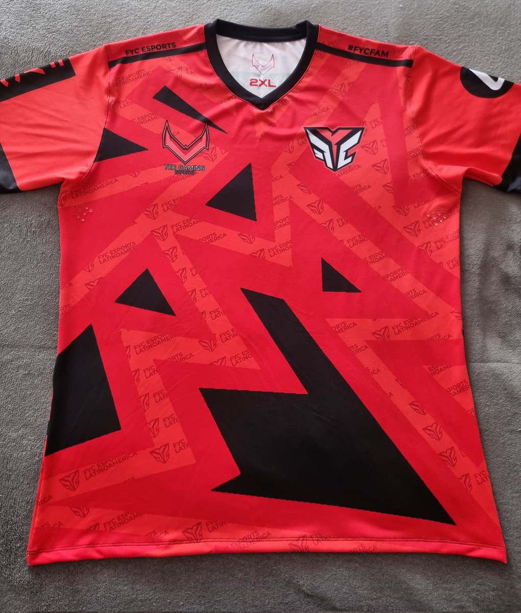 FYCEsports's tweet photo. OMG, qué hermosura❤️🤩
#FYCFAM ❤️🖤 https://t.co/GToC1pm6QL