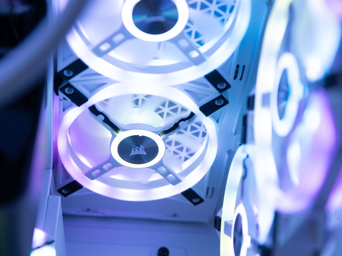 Intel Gaming tweet media