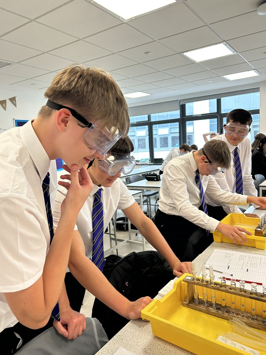 Year 12 A Level Chemists have been identify trends in the periodic table today #solubility #group1and2 #periodictable