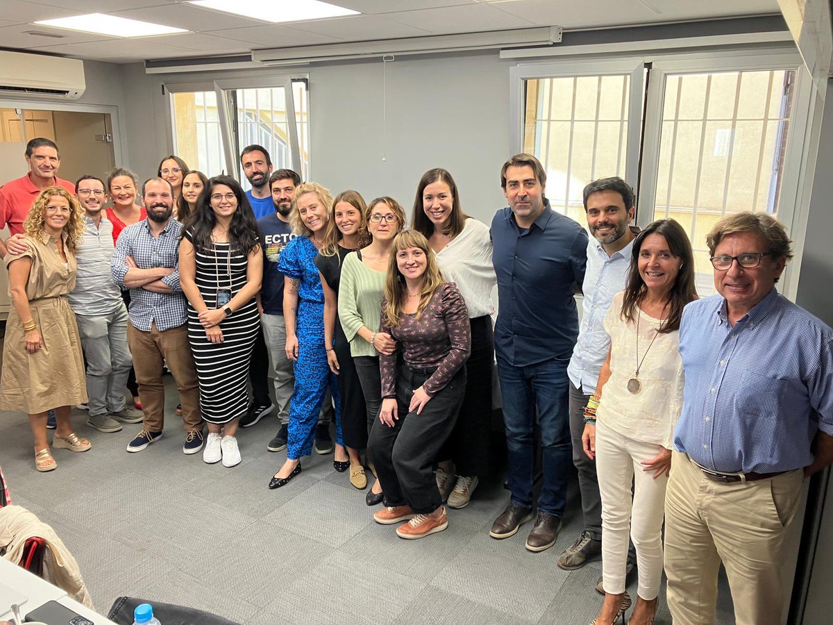 antonioper_mar's tweet photo. @Pablo_Velasco_P @FundacionSEHOP @Menendez_Lab Thanks all of you, friends and colleagues!! Nice meeting!! Full of amazing proposals to improve clinical care and research for our patients !! Together we are strong!! https://t.co/XjJJlXWfKu