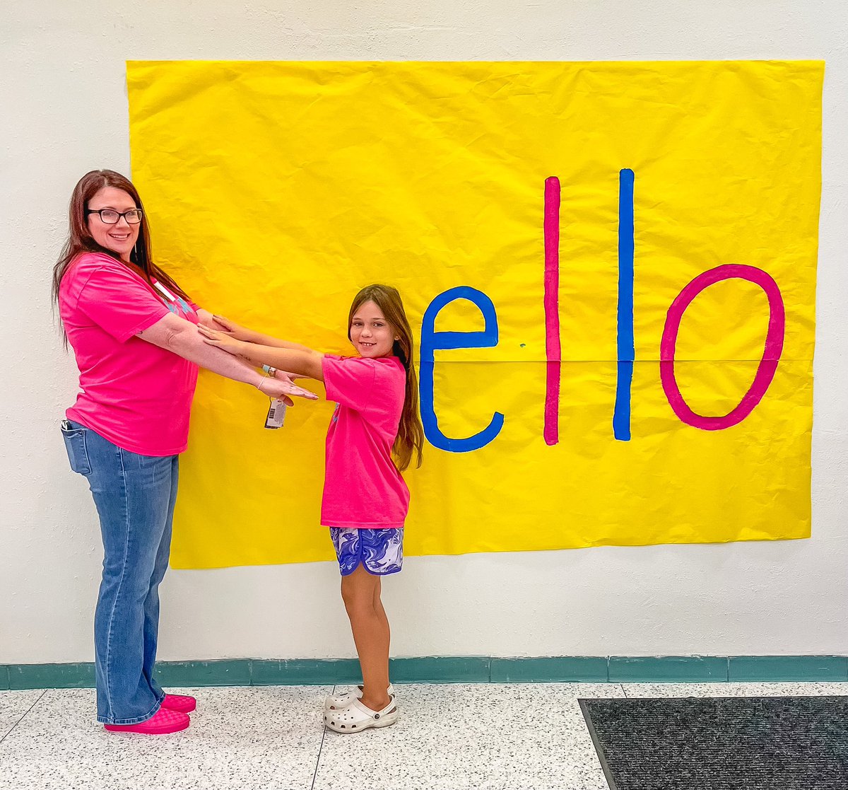 Start with Hello! Today was Pink and Purple day! 

#shinealight
#senditon
#mbeisfamily
#WeAreTheLight
#nextkidup
#HumbleISDFamily
@HumbleISD
@HumbleISD_MBE 
@CounselorMbe