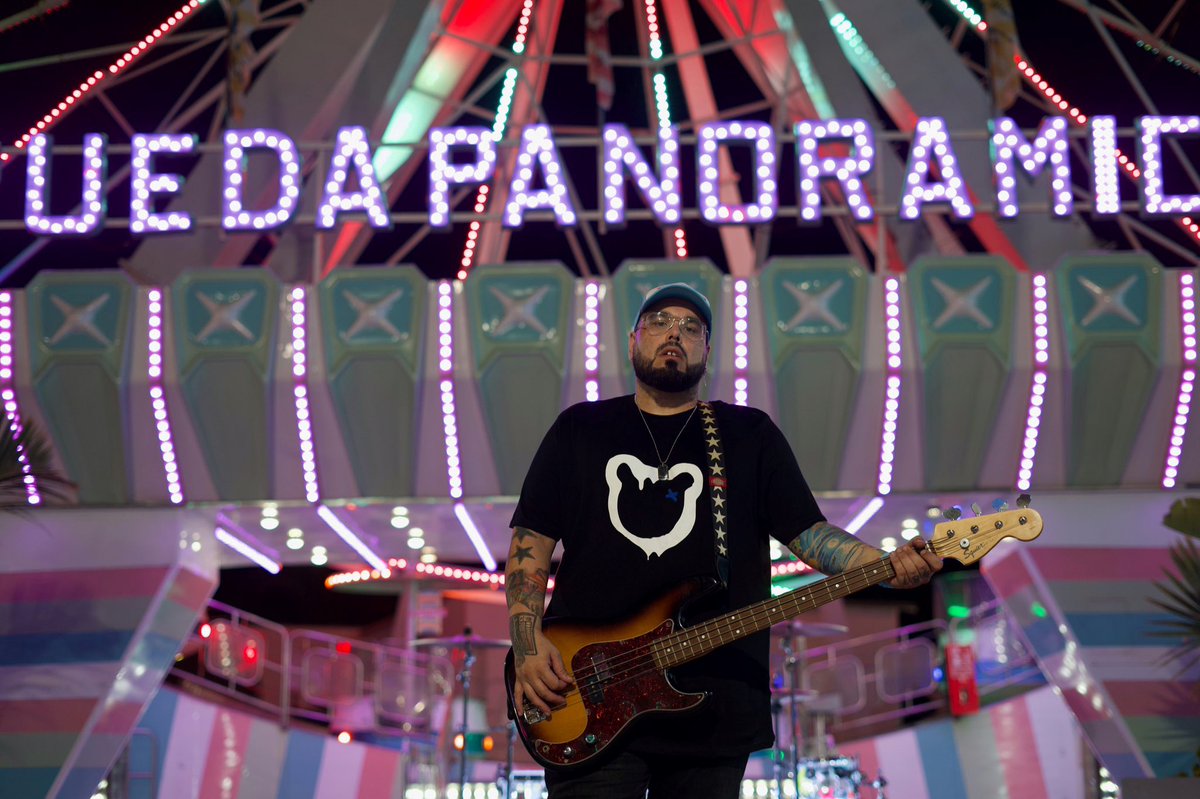 soymolioficial's tweet photo. MUY MUY MUY contentos de como está funcionando #idiota 🤡 Volvemos a la esencia, a lo que sale del 💙 #playacoco #music #love #canarias https://t.co/UnrP0jMCrg