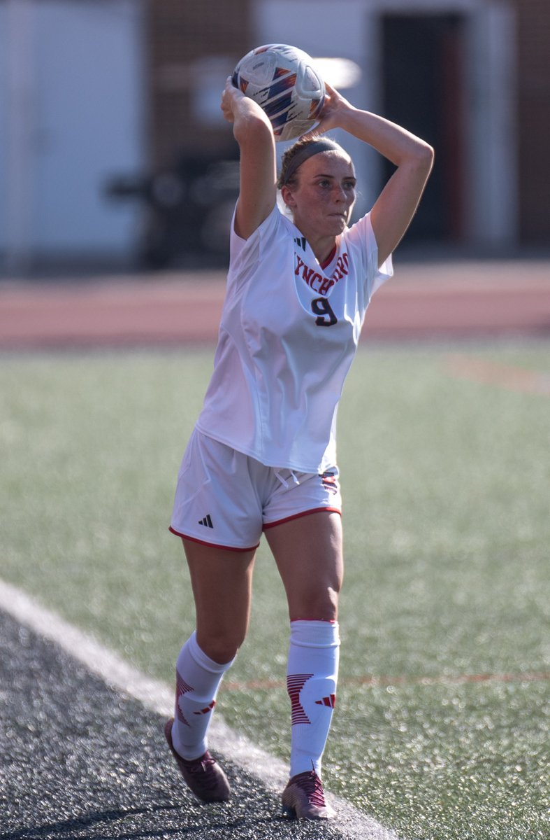 lynhornets's tweet photo. It's a 2-0 lead at the half!

#WonNation https://t.co/AzJdxjTVKJ