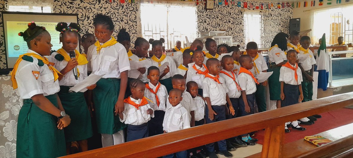jr_sankoh's tweet photo. 5 days ago we celebrated the 73rd Anniversary of the #World #Pathfinder #Day 2023. The Celebration was climaxed with a match and community distribution of #Adventist #Literatures like #theGreatControversy.
#Masterguide 
#worldpathfinderday2023
#Adventist 
#Adventistyouthministry https://t.co/7GU7cvsE5W