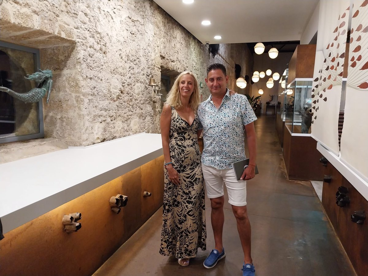 AnaFCB147's tweet photo. Gracias @chefdelmar por la cena  espectacular, eres único 🥰🥰. #aponiente https://t.co/kg5voTzBJi