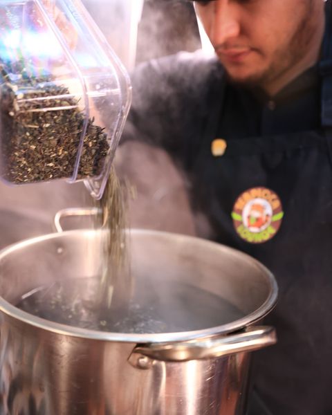 📷 A dedicated support team, premium-quality products, and loyal customers are the foundation of Teapioca Lounge's success. Join the Teapioca family today! 📷