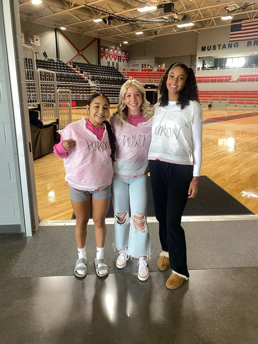 MustangWBB's tweet photo. Beat YUKON “Classy vs Trashy” #GID @MustangSchools @mustang_stuco https://t.co/vPjR91IiKM
