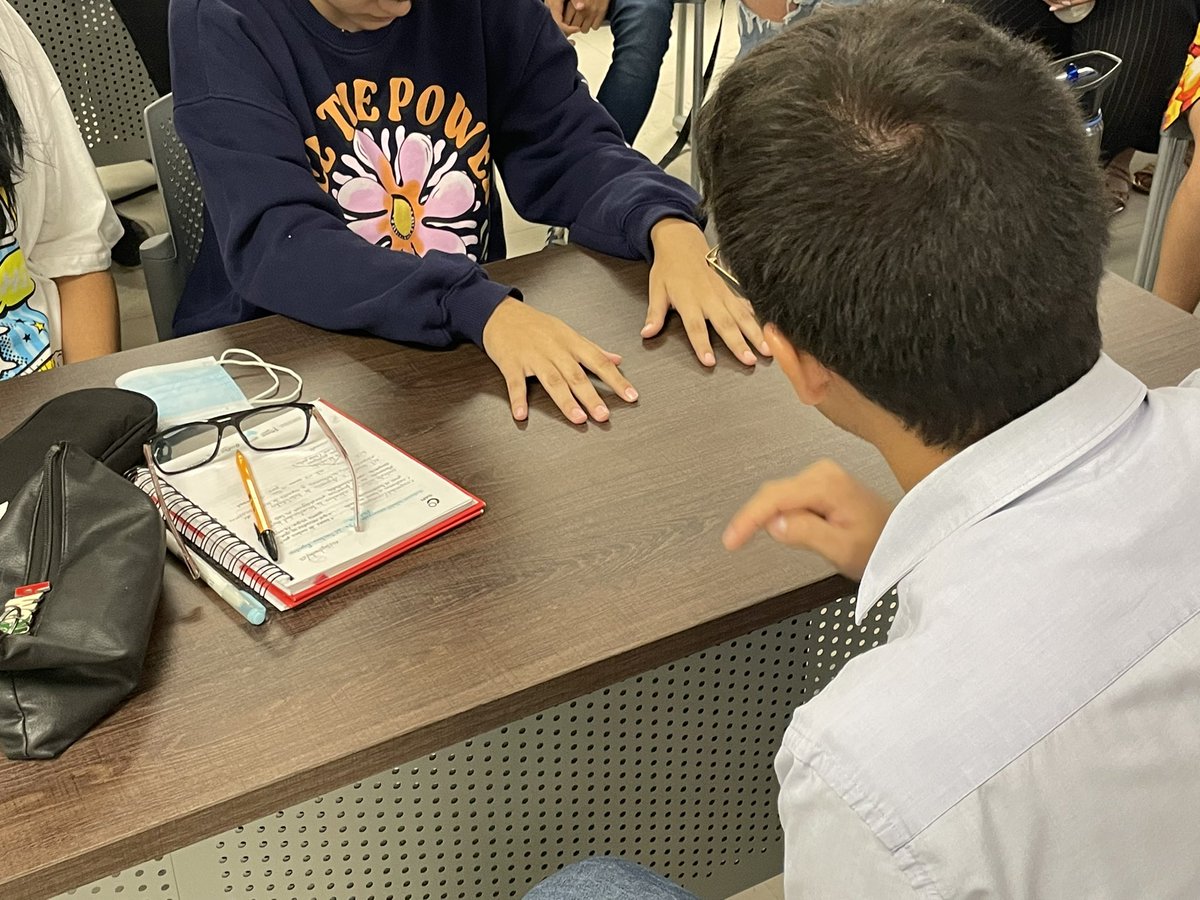 aanndreew's tweet photo. Hoy iniciamos con el curso/taller en evaluación e intervención en el cuadro clínico de autismo impartido por el neurospicologo Hugo, de la universidad de puebla. #FaPsi #UANL #DptoNeuro https://t.co/zgt0WIiEuz