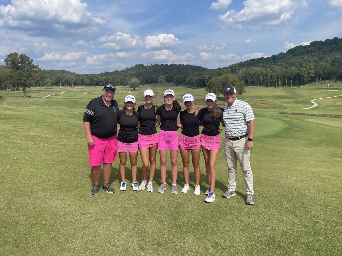 mattdeatonswhs's tweet photo. I got to take a picture with the Region Champs!!! Way to go Lady Spartans!!! https://t.co/S1Mwx98miX