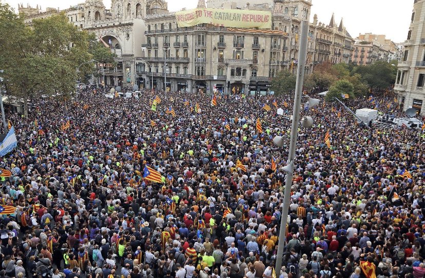 lopezbofill's tweet photo. És inevitable pensar què hagués passat si el poble hagués fet aleshores la rebel•lió per la qual van acusar i condemnar els dirigents que la van contenir #20setembre https://t.co/679RUjjtH4