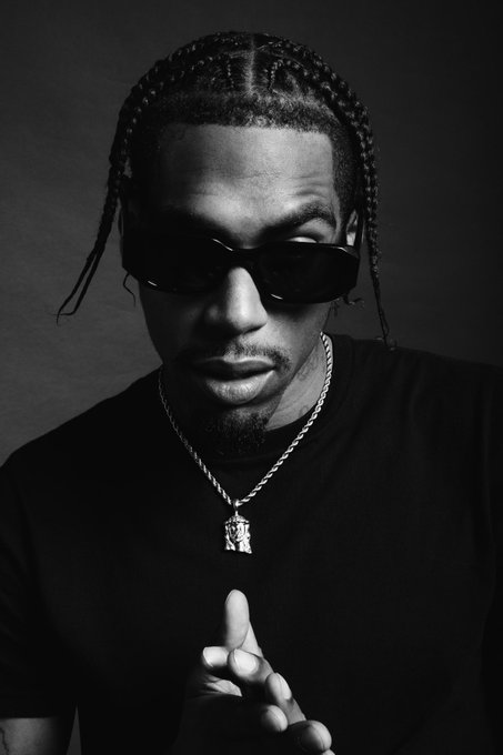 Headshot photo dump! #ZAYSTACKZ https://t.co/oepW82vKHA<a href="/tag/zaystackz"class="tags">#ZAYSTACKZ</a>