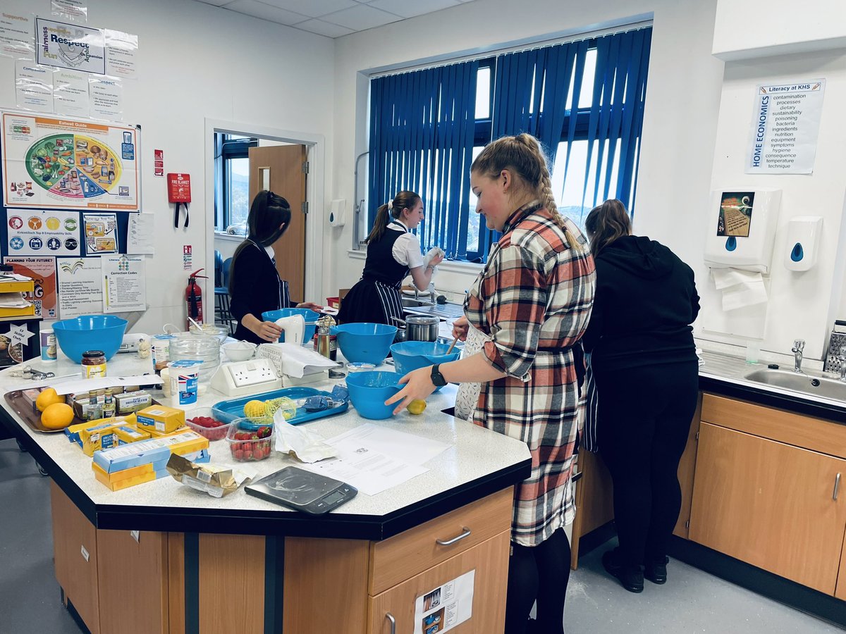 We had a lovely afternoon baking for the senior awards ceremony with S3 Hospitality and S5 Practical Cake Craft pupils! 🍰🍪Well done to all the pupils who received awards tonight🎉<a href="/KHSFoodTextile/">H.E Dept</a>