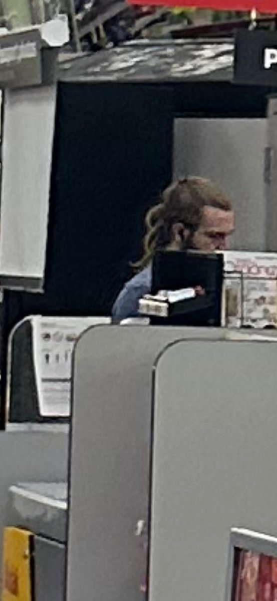 piopol's tweet photo. @cvspharmacy  Bradly works at cvs Clinton MD  denied a woman customer use of bathroom even, she bought $50 there. Not only that he walked her to the bathroom, when in front of the bathroom he refused to open the door and told her to leave. What a gentleman.  #cvsclintonmd https://t.co/w25Pzd8NLd