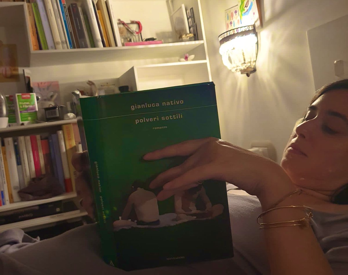 Scrivergli era un’operazione complicata. 
Molto di più che redigere una quarta di copertina.

Gianluca Nativo
“Polveri sottili” (Mondadori)