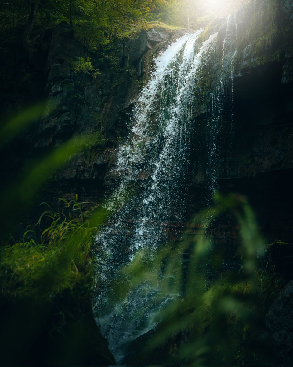 Always lost but always free 🧙
#landscapephotography #WaterfallWednesday #VisualArt #photographylovers #PhotographyIsArt 
@NorthEastTweets 
@ThePhotoHour 
@ukphotoblog 
@uklandscape