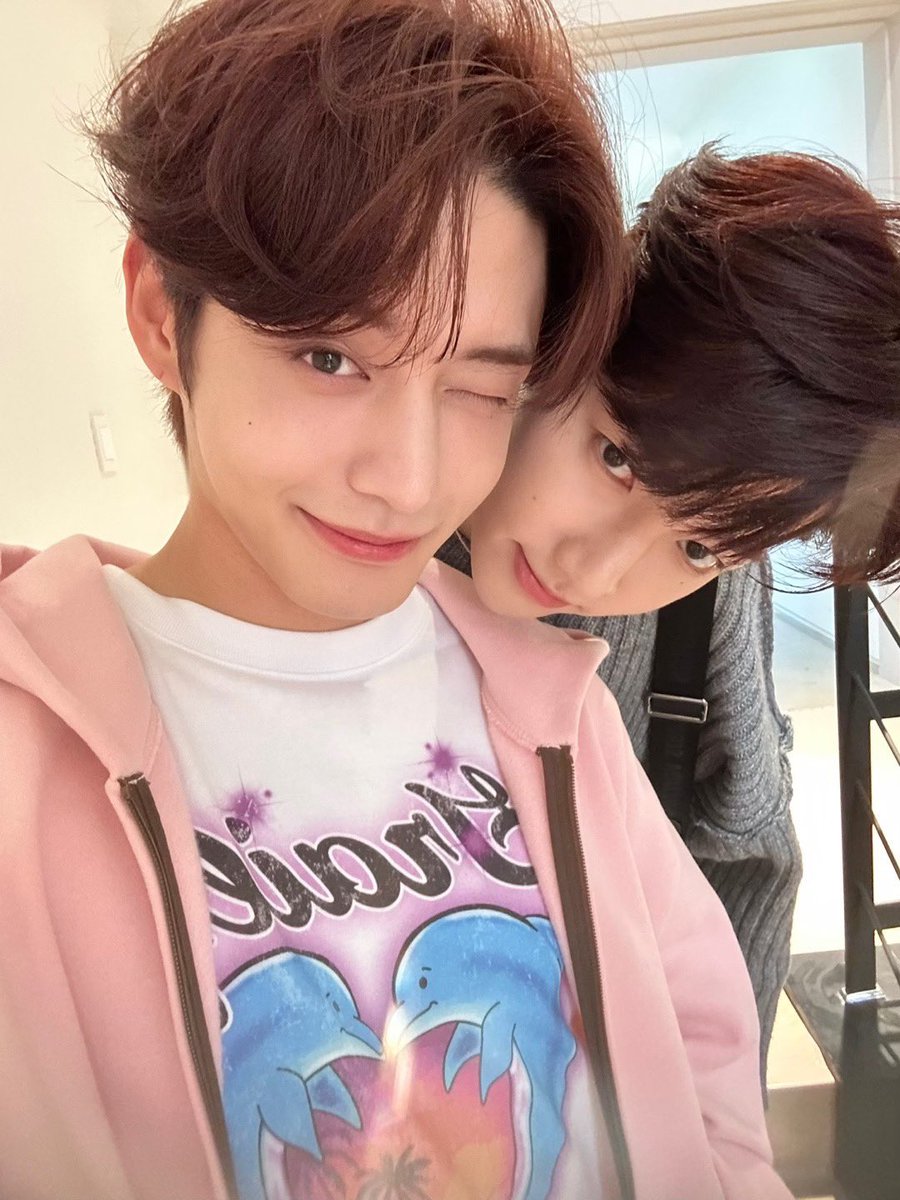 gyuuskipp's tweet image. D-109 ☆ 
hii im kei !! lf interactive moots ♡

ー 🇵🇭, she, isfp 
ー not new to #kpoptwt &amp;amp; #stantwt
ー moa, engene, stay, fearnot, bonedo, carat, once!
ー any fandom is okay!
ー au reader/writer @2ksunzsq (archi)
ー gyuuskipp.carrd.co

♡ / ↻ are vv much appreciated !! &amp;lt;3