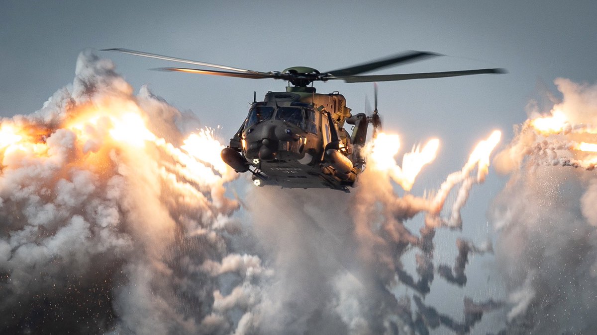 padouche's tweet photo. NH Industries NH-90TTH
German Army 🇩🇪
Reg. 79+43
Ostrava 17/09/23
#natodays https://t.co/0Pi2aSEC2s