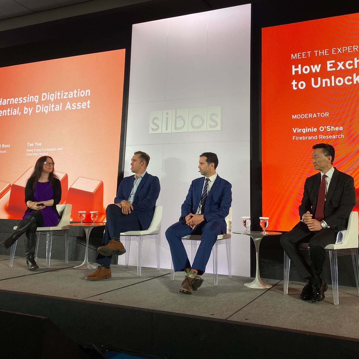 digitalassetcom's tweet image. Excellent MTE session at #Sibos today. Moderator @virginieoshea and experts from Digital Asset, @HKEXGroup, and the #CDS covered the complexities and advantages that digitization brings to financial exchanges.