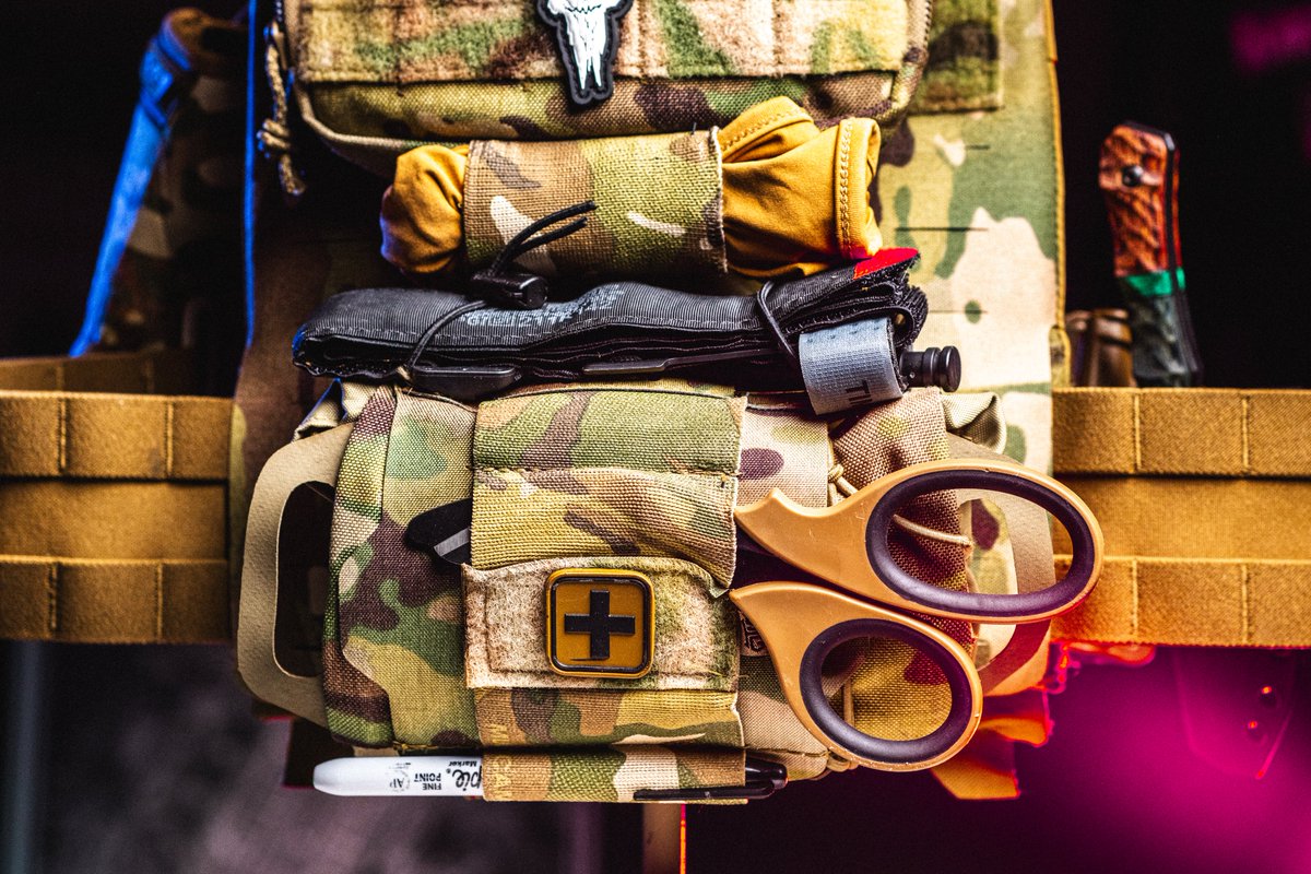 HighSpeedGear's tweet image. It&apos;s all in the details. 🔍
#SpecialOperationsForces #chestrig #usmc #tactical #HighSpeedGear #GearJunkie #duty #madeinusa #tacticallife #train #militarytraining #tacticaltraining #specialoperations #marines #usnavy #taco #dutybelt #usarmy #army #MissionReady #SWAT #swat