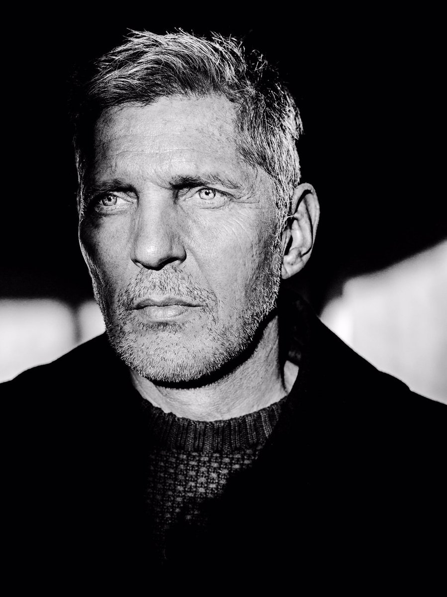 Erwin Olaf by Stephan Vanfleteren

#erwinolaf
