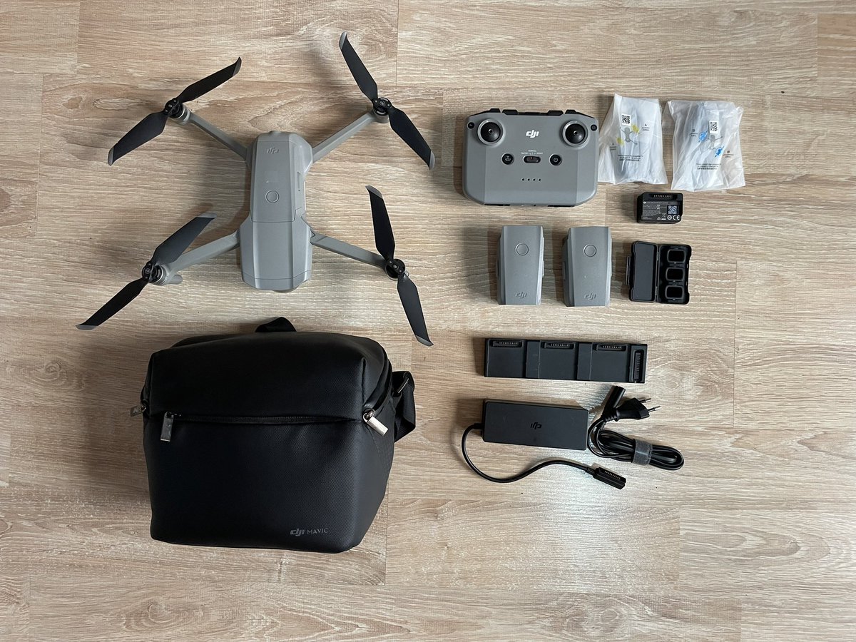 BernatMoreno's tweet photo. Poso a la venda un dron que m��ha donat resultats impresionants. És el DJI Mavic Air 2. 
Interessats contactar per DM 📨 
En trobareu les especificacions al següent enllaç: https://t.co/OguRanD3bu https://t.co/YAjZ9PYNJQ