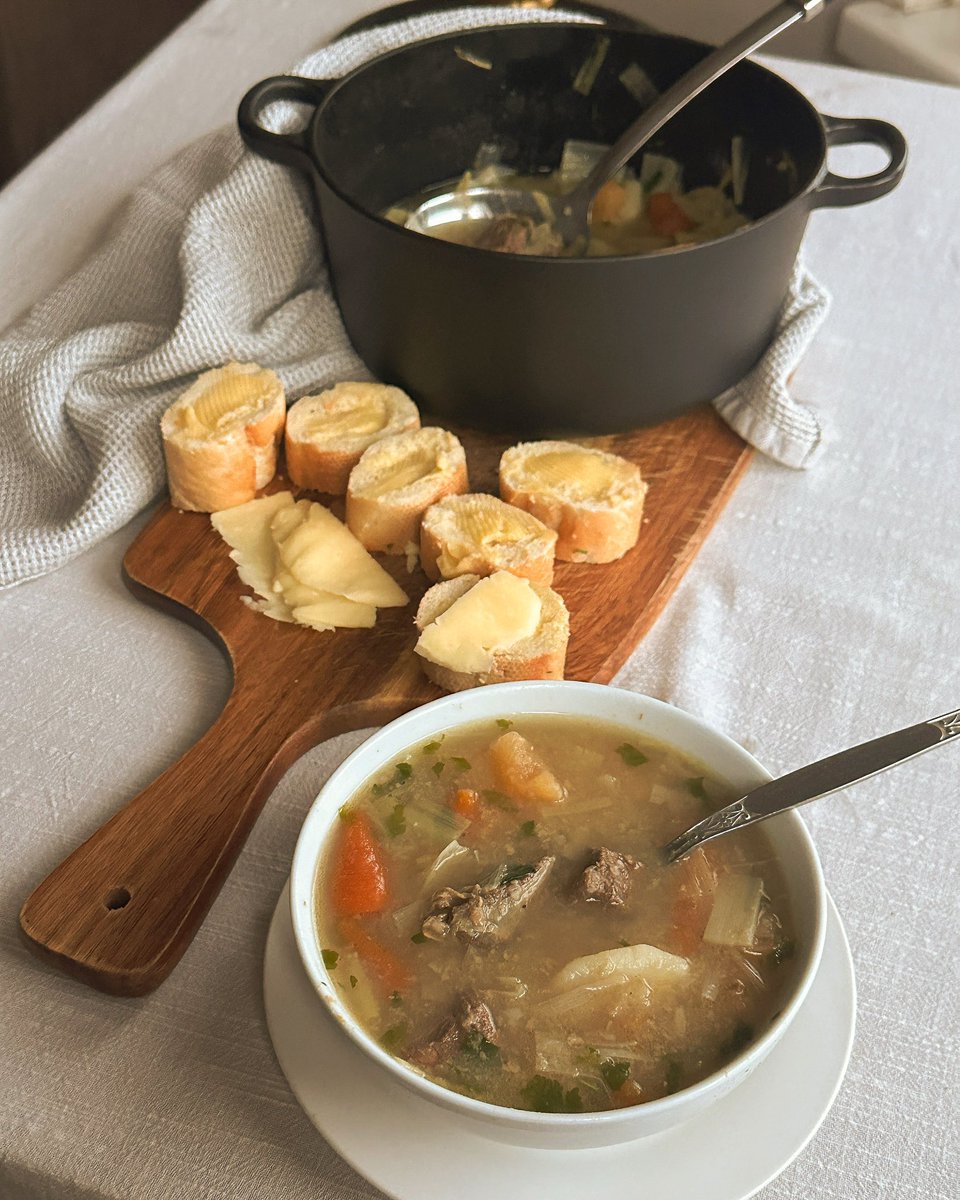 You can’t beat a steaming hot Welsh Lamb (well, mutton - from <a href="/carnedward/">Carn Edward</a>) cawl on a miserable day like today! 🥰

I couldn’t find any Caerphilly cheese so I served my cawl with Cheddar, &amp; bread slathered in <a href="/CastleDairies/">Castle Dairies</a> &amp; @Halen_Mon Welsh salted butter. Mmm! 🤤