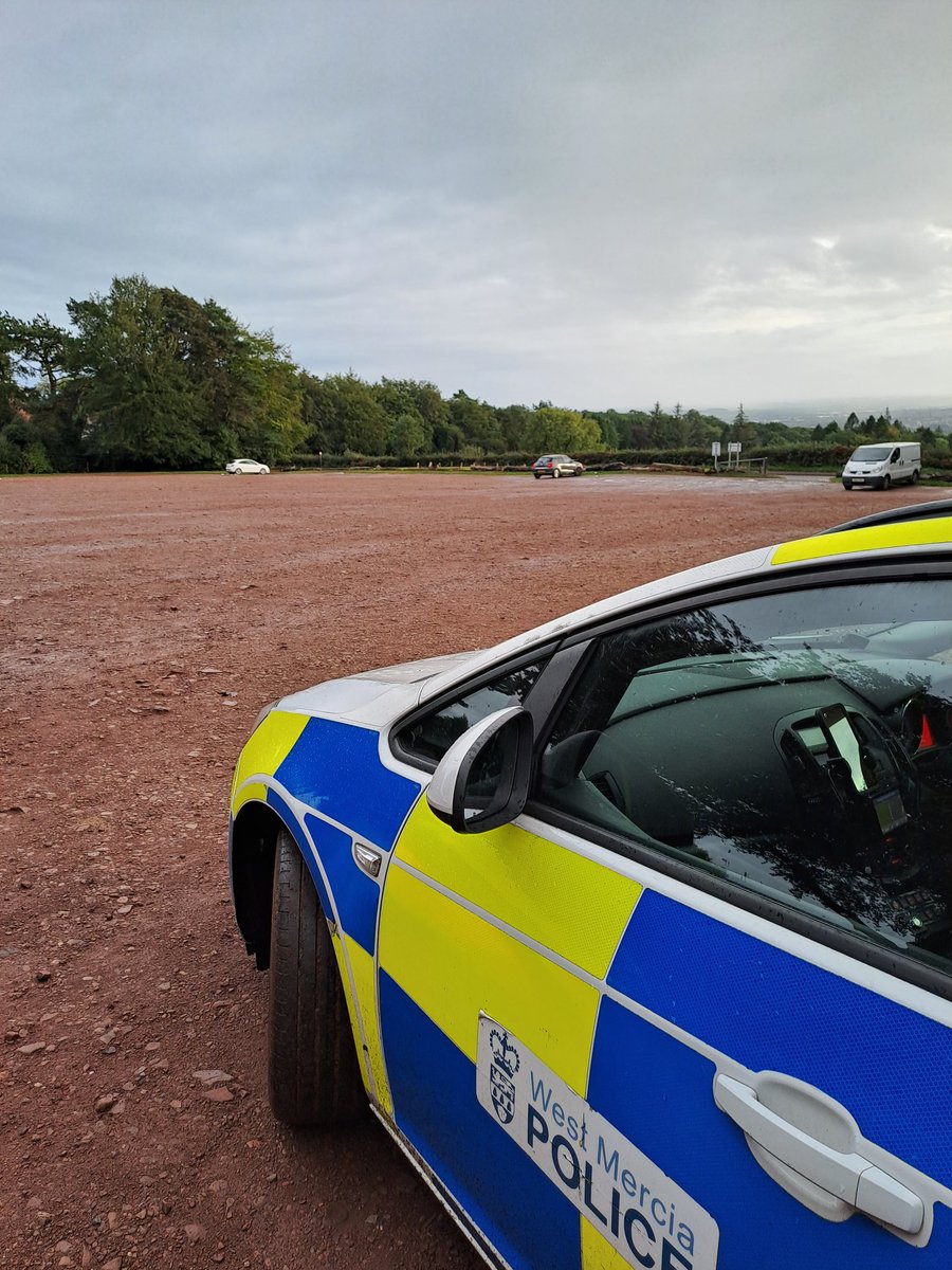 HagRuberyCops's tweet photo. PCSO Garvey and PC Hartwright
are on patrol this evening on Monument Lane car park and surrounding areas.
#policingpromise
#communitycharter https://t.co/POdG4jeXq3