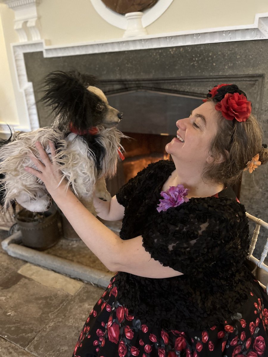 oliviasstories's tweet photo. If you are preparing to say a sad farewell to #BBCGhosts, then why not take a trip to the real life #ButtonHouse @WHorsleyPlace and have an intimate magical storytelling session exploring the house...? You'll love it!
https://t.co/g3LG6nN6j7 https://t.co/rqvbFTquiC