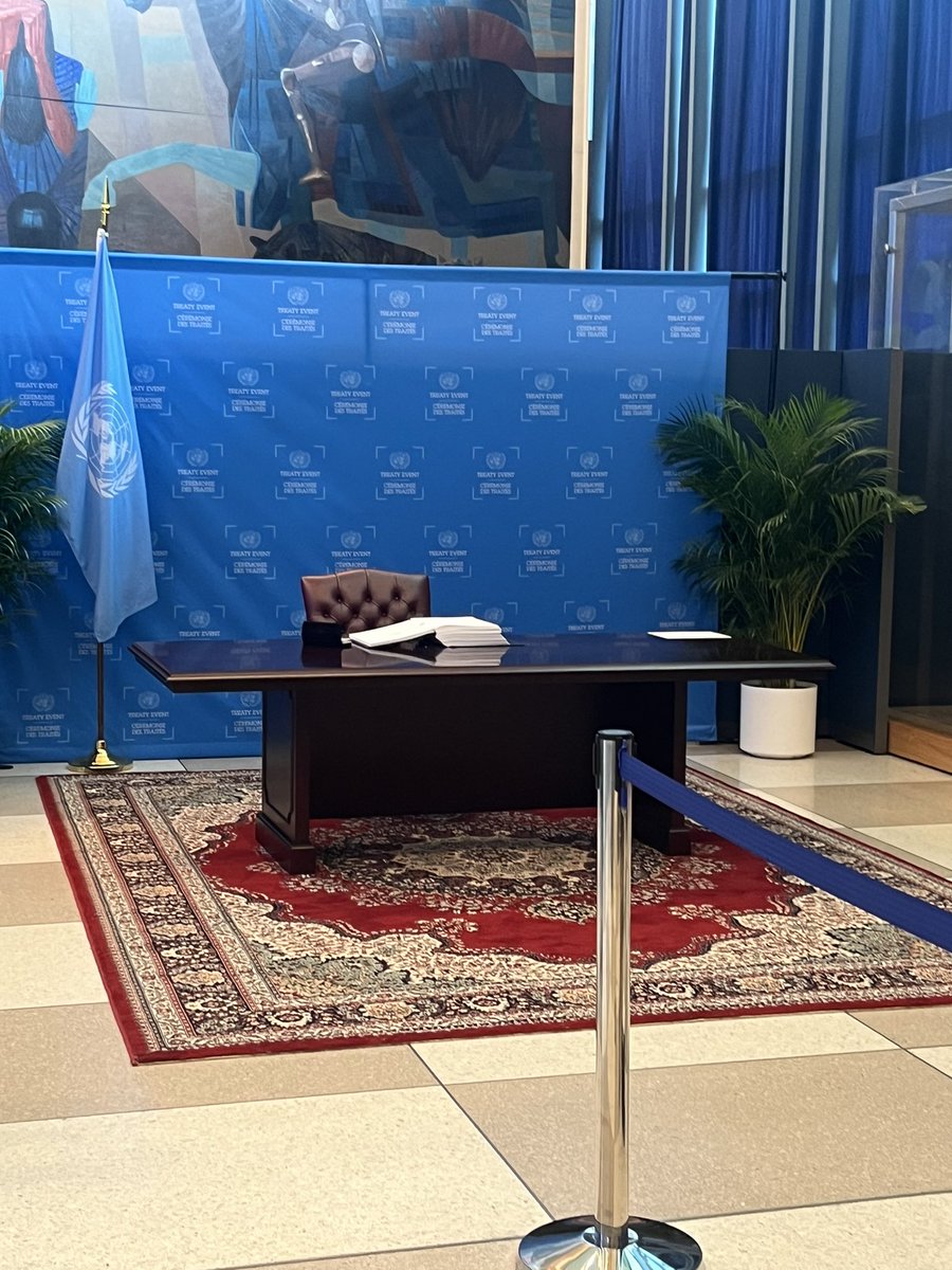 IucnOcean's tweet image. #DOALOS is open for business! Come and sign the #BBNJ treaty!