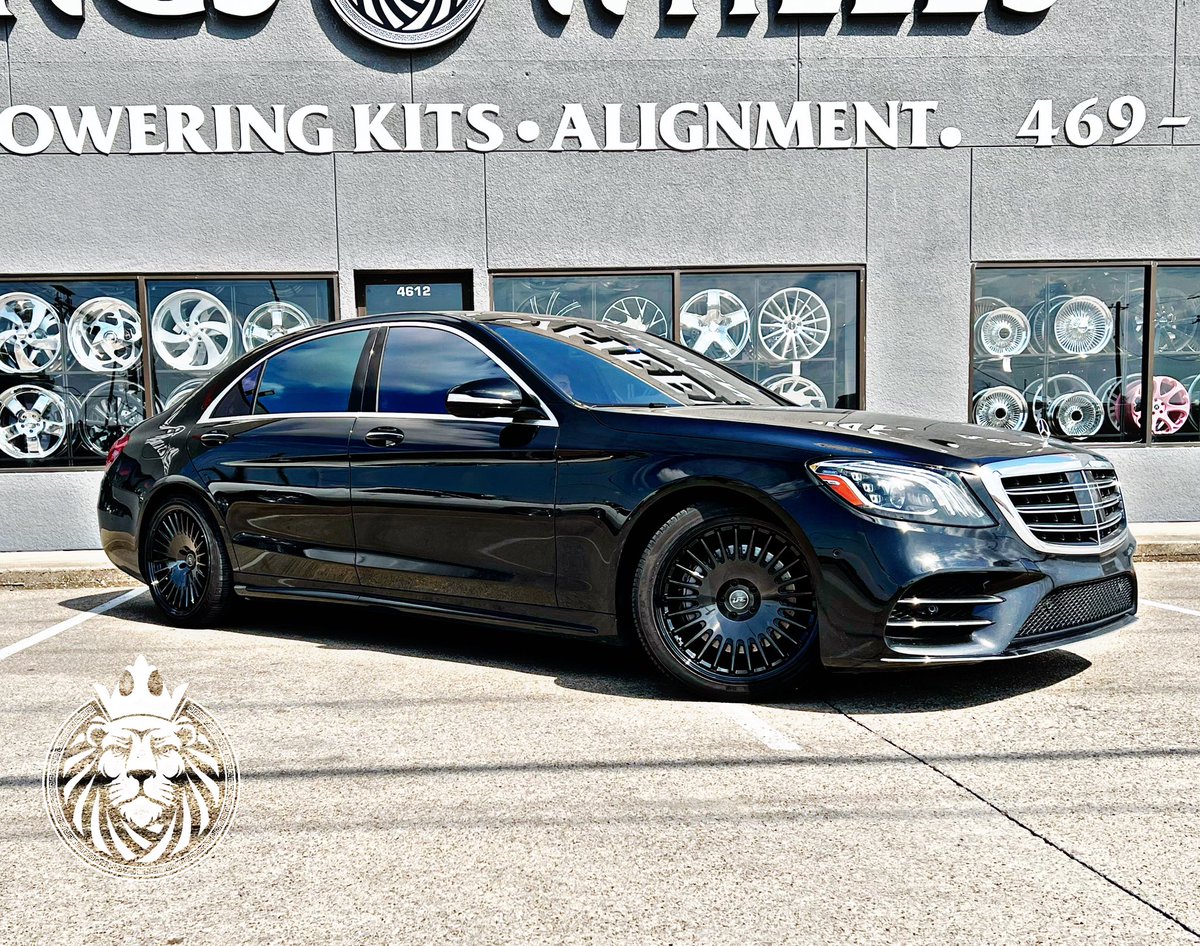 kingswheels2's tweet photo. 2019 Mercedes S560 on 20X9 &amp; 20X11 LFF Harto, and wrapped up in 245/40R20 &amp; 275/35R20 Versatyre!! #KingsWheels2 #SuspensionSpecialists #Mercedes #S560 #LuxxxWheels #LFF #Harto #Versatyre  #Texas #Dallas #GreedyGrove #Buckner https://t.co/4XVeQZHChN