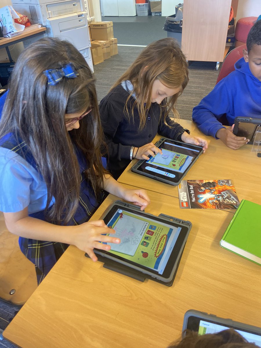 sandaigprimary's tweet image. Our Digital writing group working very hard today.#beingcreative #bookcreator 📚