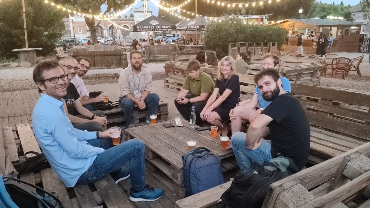 nanoCAFÉ Group tweet media