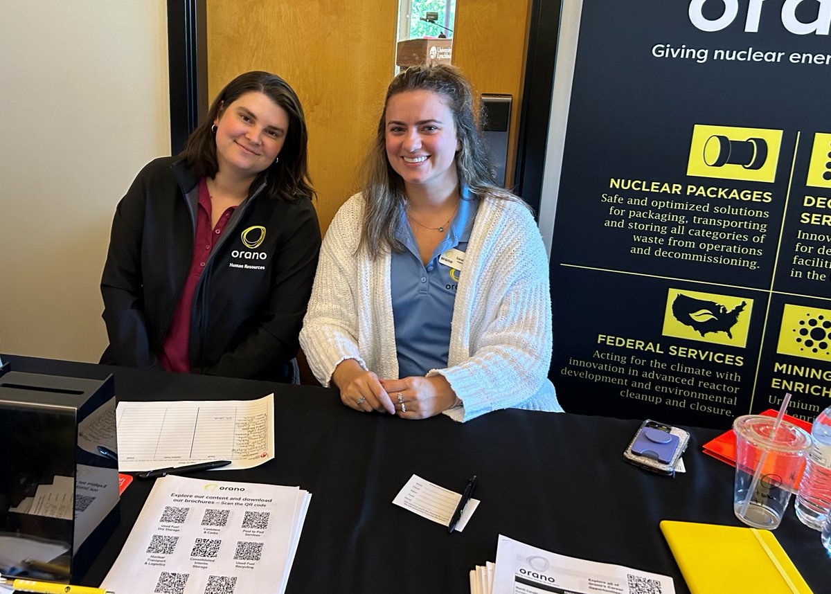 Orano_usa's tweet photo. We're looking for interns today @lynchburg @CareerAndProCtr! Swing by our booth before 2 p.m. for a #JoinTheBand sticker and to discuss opportunities to become one of the #OranoInterns for 2024. #HireAHornet https://t.co/6CEnqEo7Cp