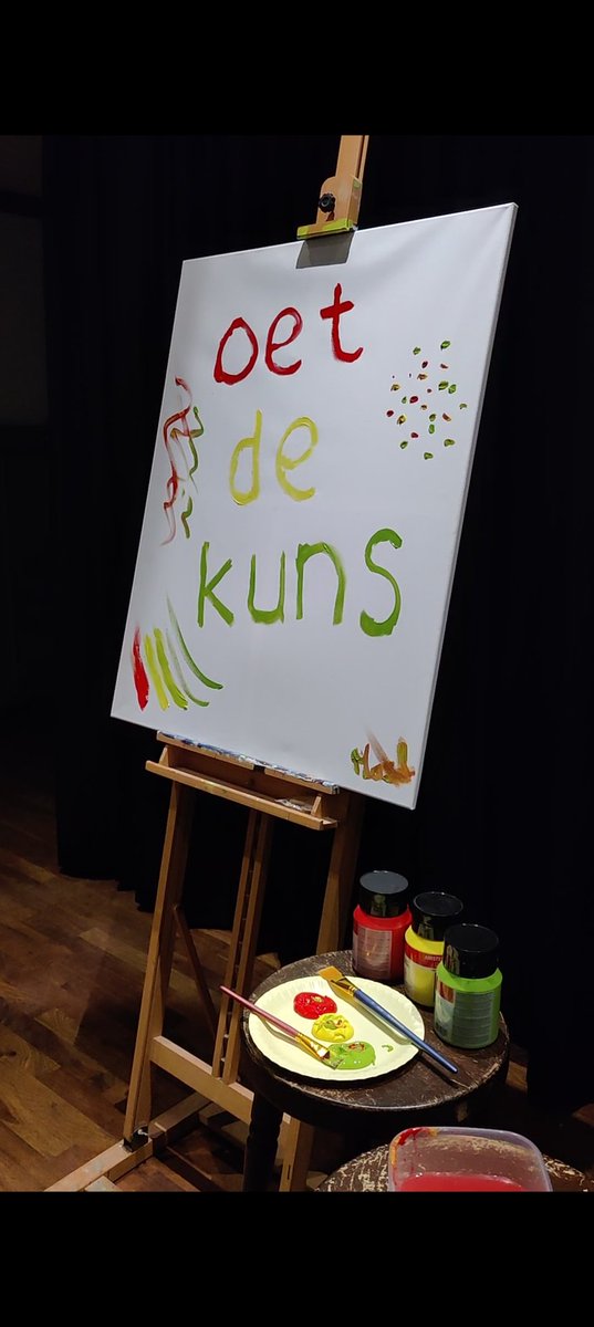 Oet de Kuns in <a href="/PuikLokaal/">Puik</a>
 magazine.puiklokaal.nl/puik-2338/puik…

#windjbuujels #opperuiver #ruiver #reuver #limburg #vastelaovend #thema #oetdekuns #neettebesjrieve