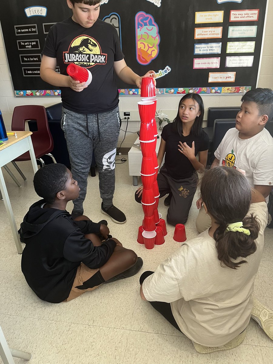 Mrs. Rodrigues tweet media