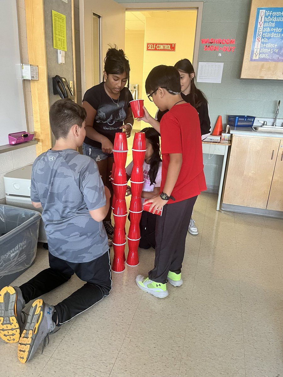 Mrs. Rodrigues tweet media